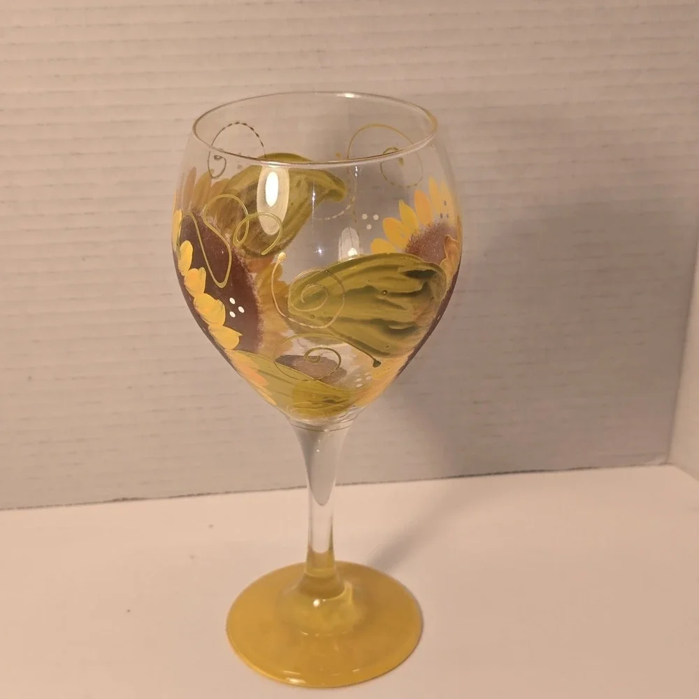 Hand‎ Painted Sunflower Wine Glass Yellow Base Novelty Kitchen Barware Decor